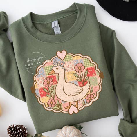 Patchwork Goose Sweatshirts & T-shirts för wholesale av Trendy Chic Apparel LLC