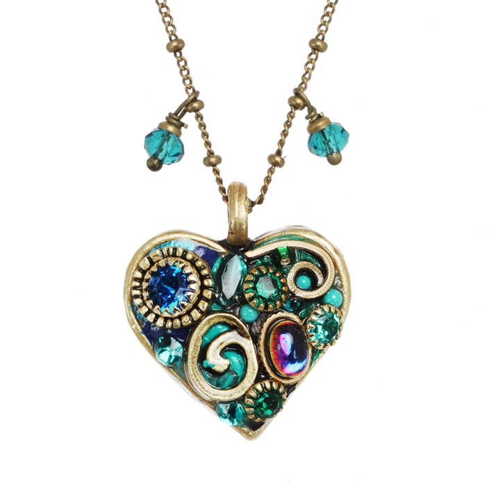 Collier pendentif cœur émeraude pour la vente par Michal Golan Jewelry