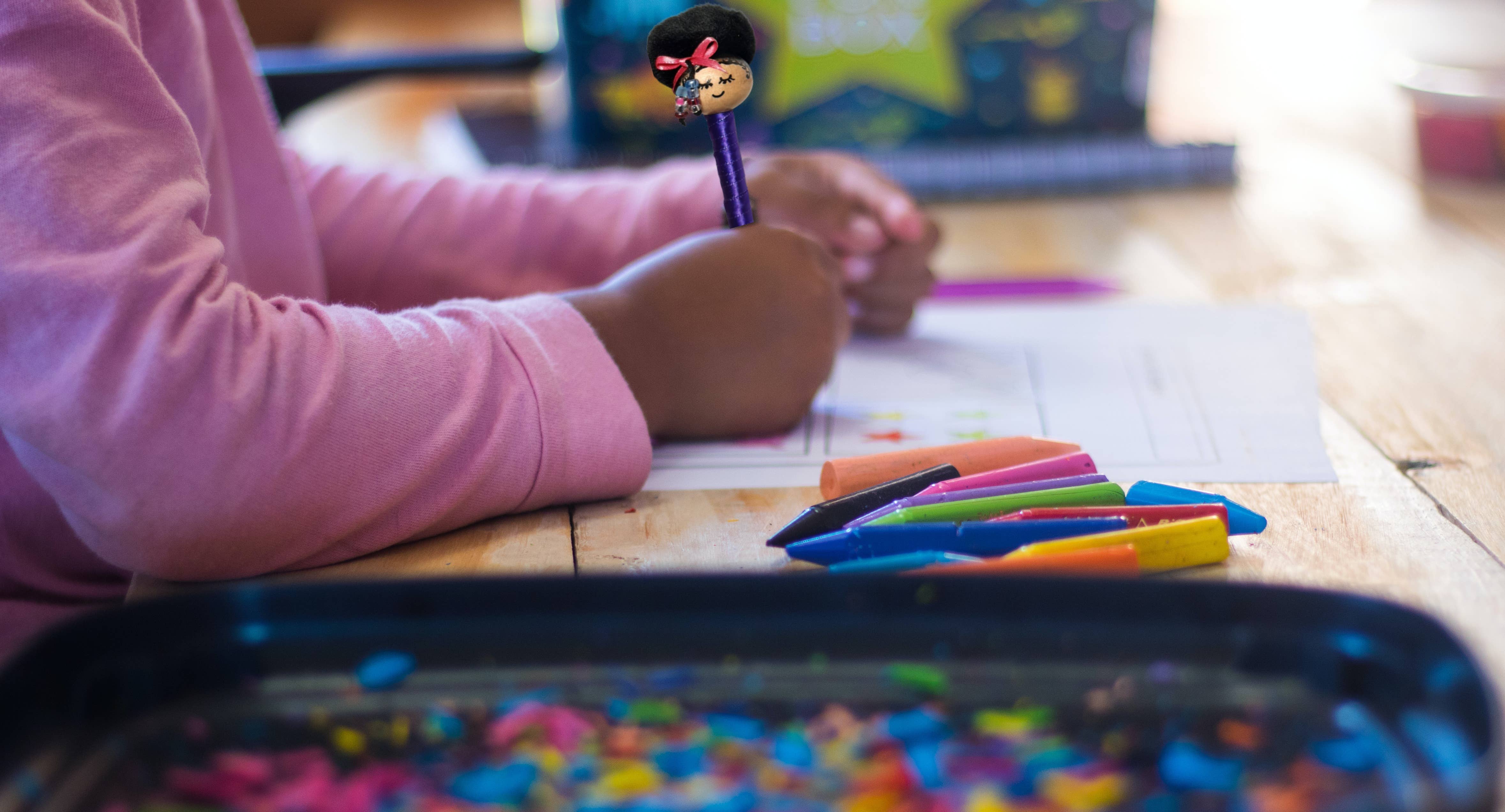 Kimani Kids – Großhandel Stift – Afro Puff Ink Stift (gemischte Farben)2