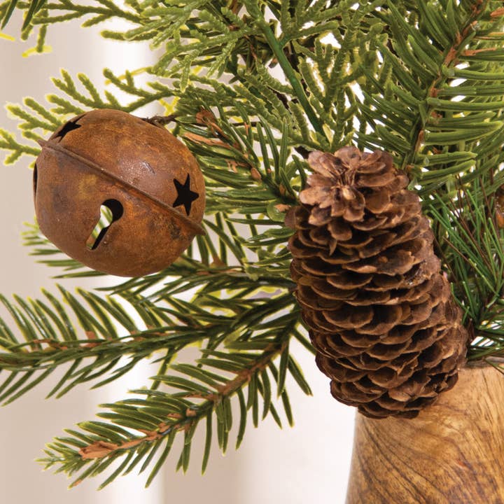 Saybrook Lane – wholesale Artificial plant – Rustic Cedar & Pine Bell Spray, 29"2