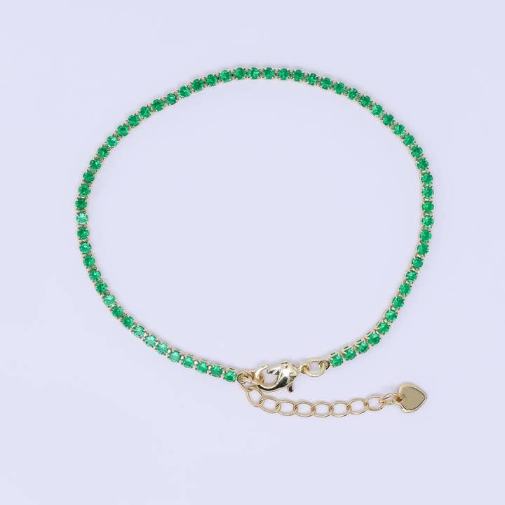 Pulseira de Corrente de Ténis com Zircónia Cúbica Verde de 2mm, Banhada a Ouro 24K, 7 Polegadas com Extensor | WA-2338 por atacado de Aim Eternal