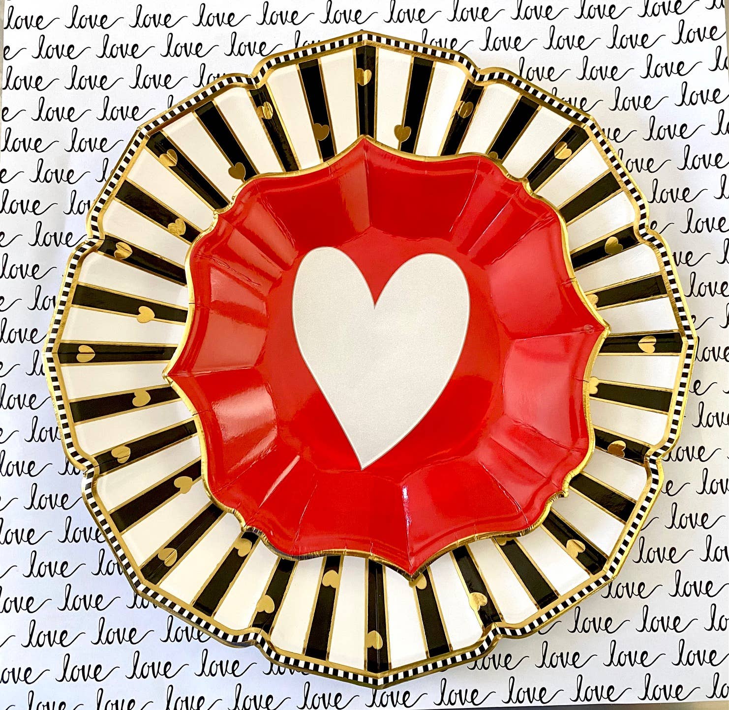 EID Creations - Wholesale Disposable Plate - 8 Love Dinner Plates3