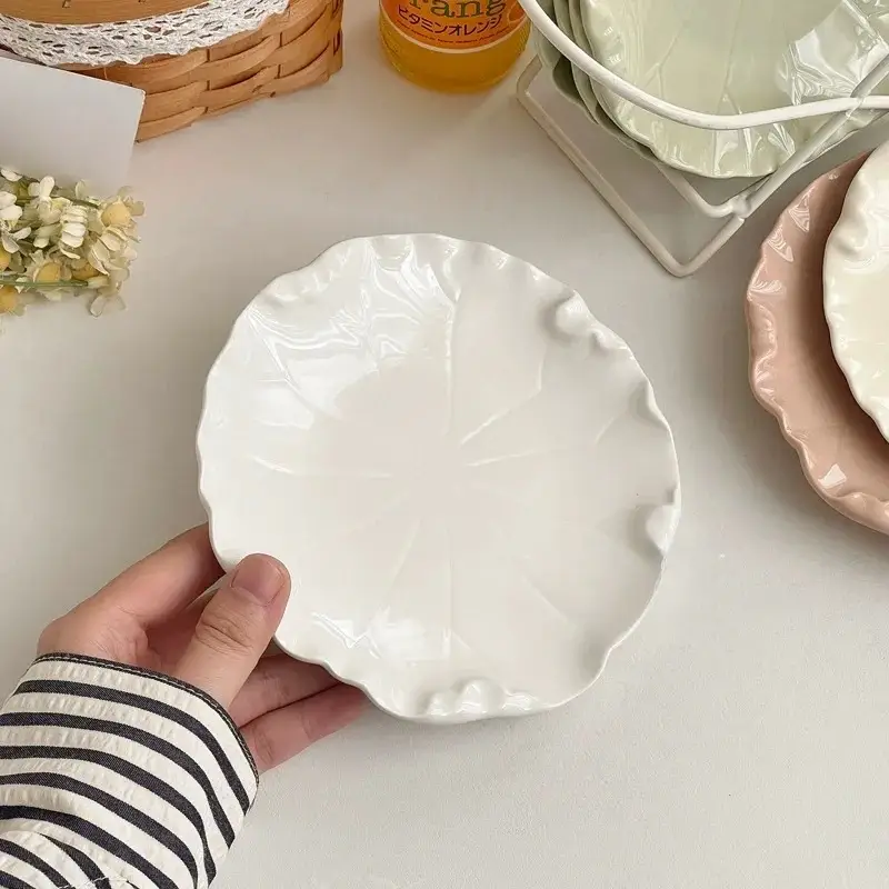 Otterware - Wholesale Appetizer Serveware - Elegant 6" Ceramic Leaf Dessert & Appetizer Plate (4 colors)8