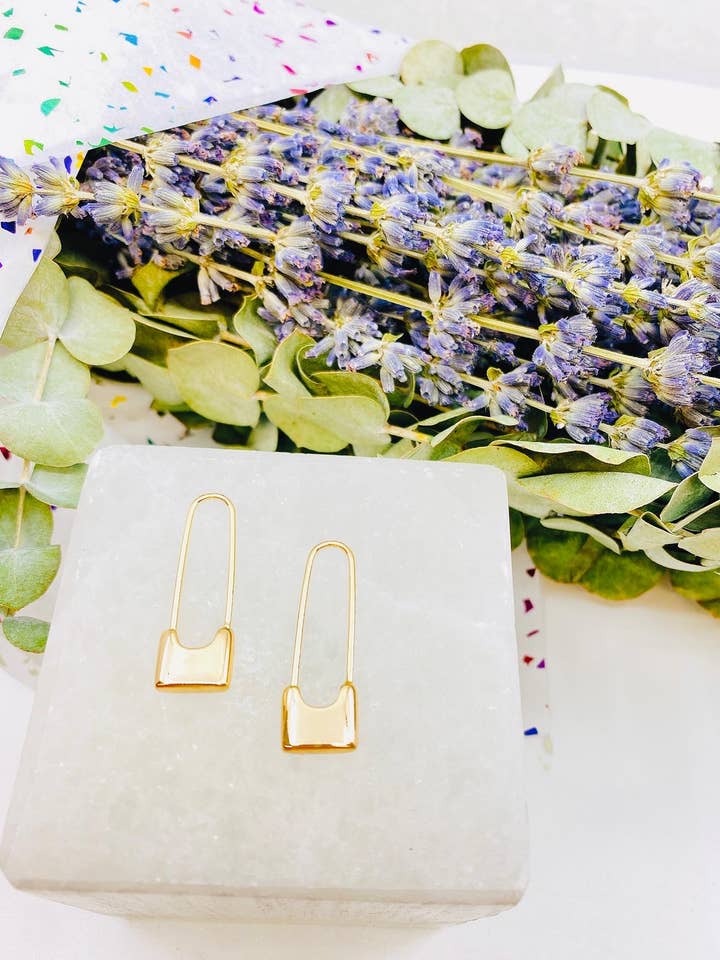 ORECCHINI SPILLA DA BALIA per la vendita all'ingrosso da parte di muse by haven