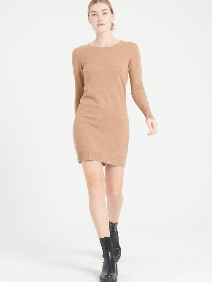 Kaschmir-Rundhalskleid LILLY 12 für den Großhandel von STUDIO CASHMERE8