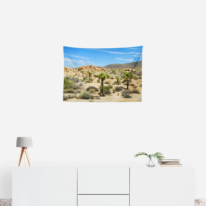 Tapisserie murale sud-ouest, cactus du désert du parc national de Joshua Tree, Coachella pour la vente par lostkatphoto