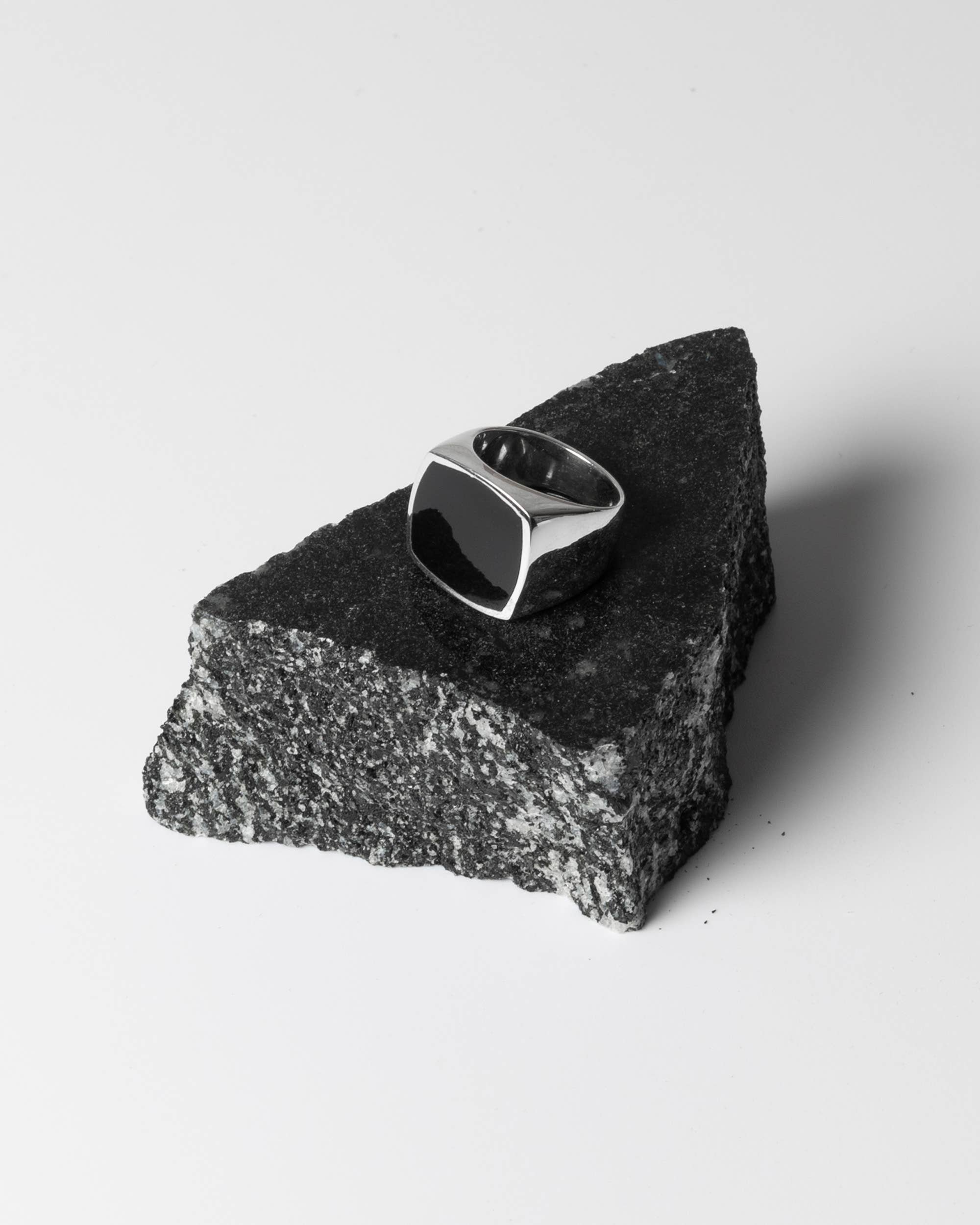 Crés-cere Rings - Wholesale Jewelry - Men's - Sydney Magna - 925 Sterling Silver Ring Black Onyx - Men
