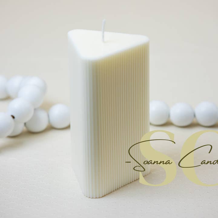 Vela piramidal, vela decorativa, regalos, bodas, baby shower. para venta al por mayor de Soanna Candle Co.
