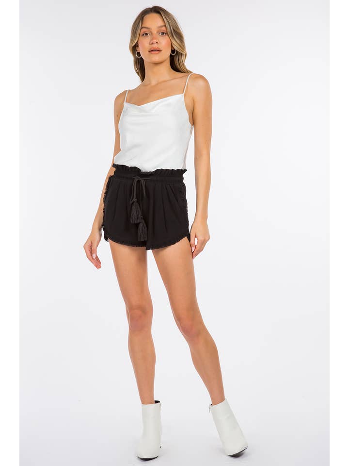 Whiteroom+Cactus – Großhandel Shorts – Damen – Shorts mit Quasten - SCHWARZ