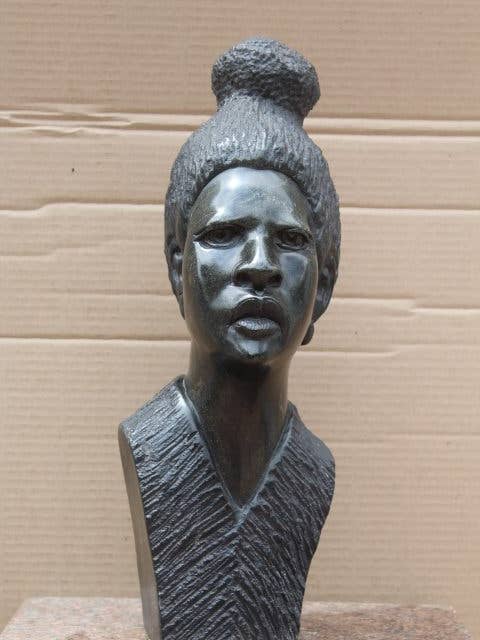 Svikiro (Geist Medium) für den Großhandel von AVAC Arts