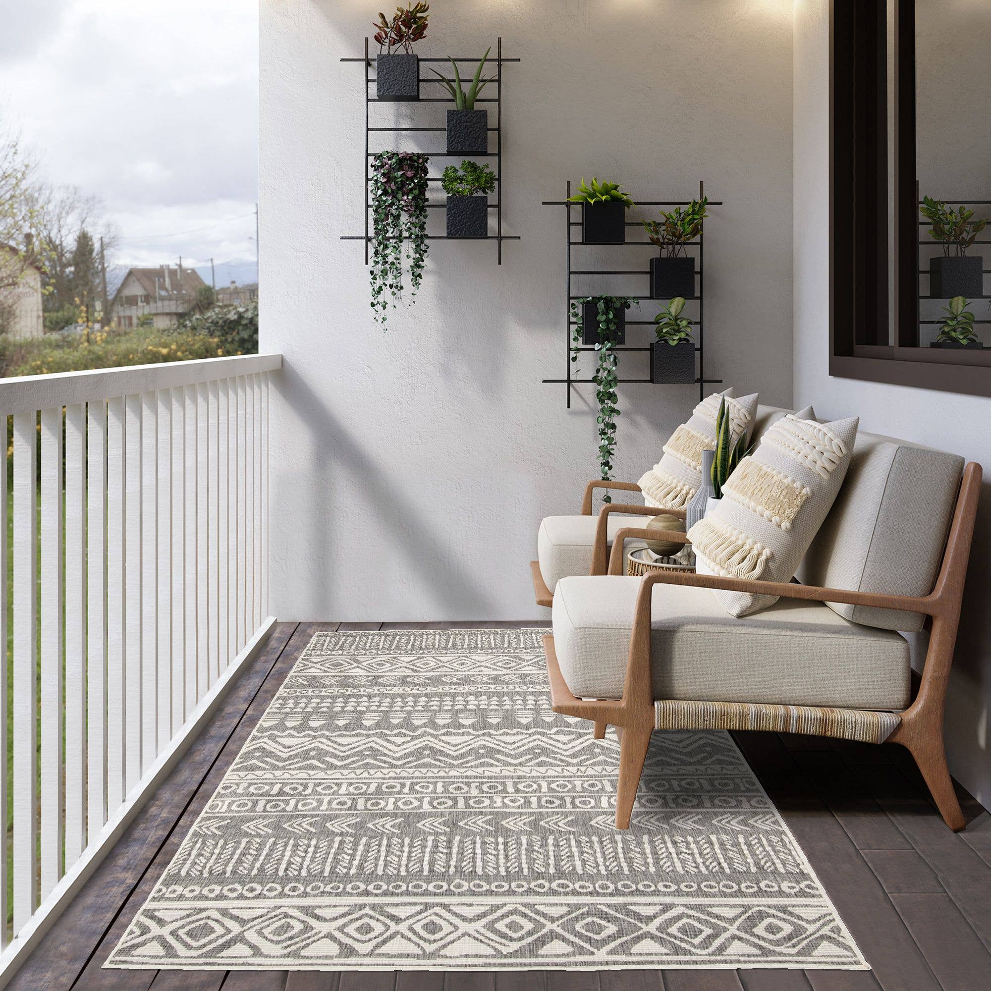 Grey VALISI REVERSIBLE Polypropylene Outdoor Rug for wholesale on Faire1