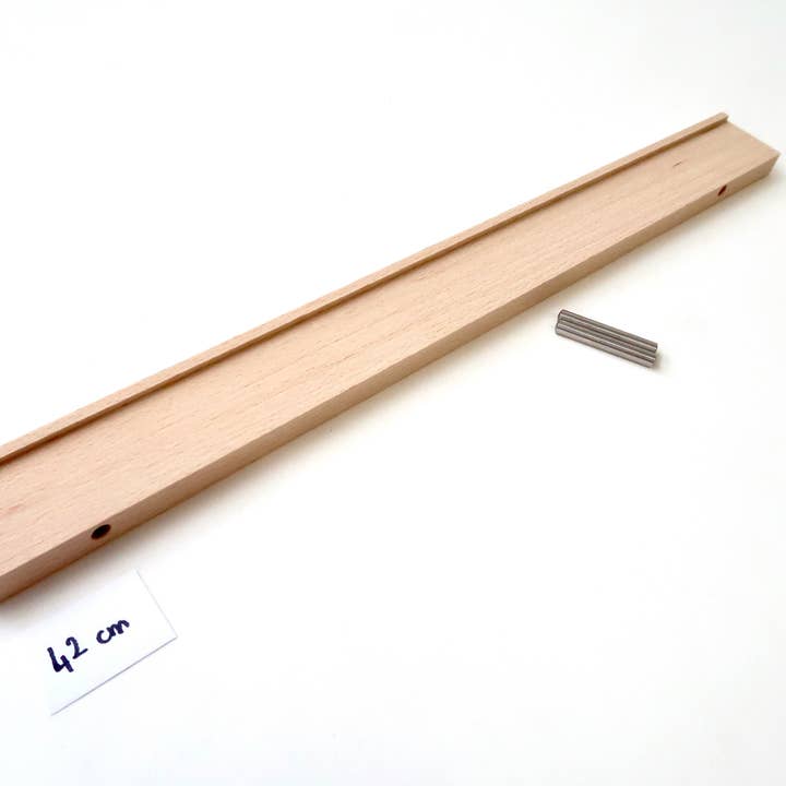 AIRE – wholesale Wall-mounted shelf – Wooden frame for Pegboard and book display12