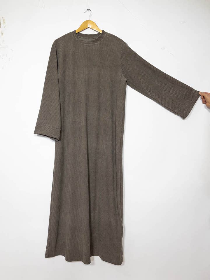 IDEAL OUTFIT - Vente Robe – femme - Abaya longue ref:2393B-côtelé12