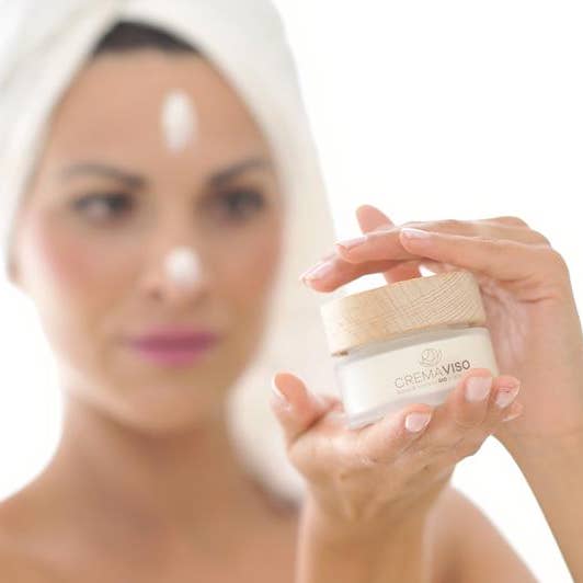 Helipure - Wholesale Facial Moisturizer - Facial cream with snail slime 81.5%, Aloe Vera and vitamin E3