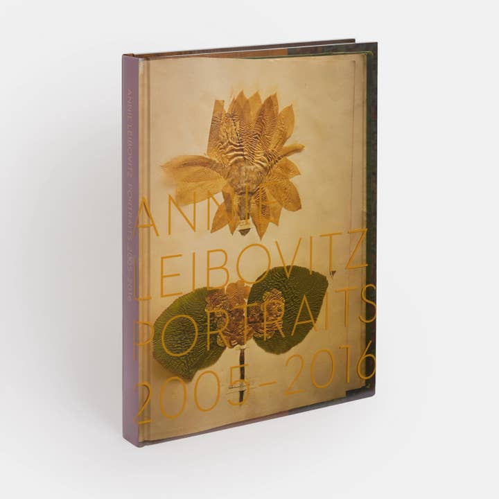 Annie Leibovitz: Portraits 2005-2016 for wholesale by Phaidon Press