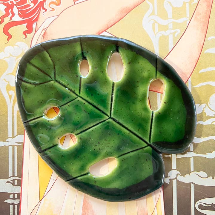 Tough Kitty Designs - Wholesale Bath Soap Dish - Monstera Leaf Ceramic Soap Dish