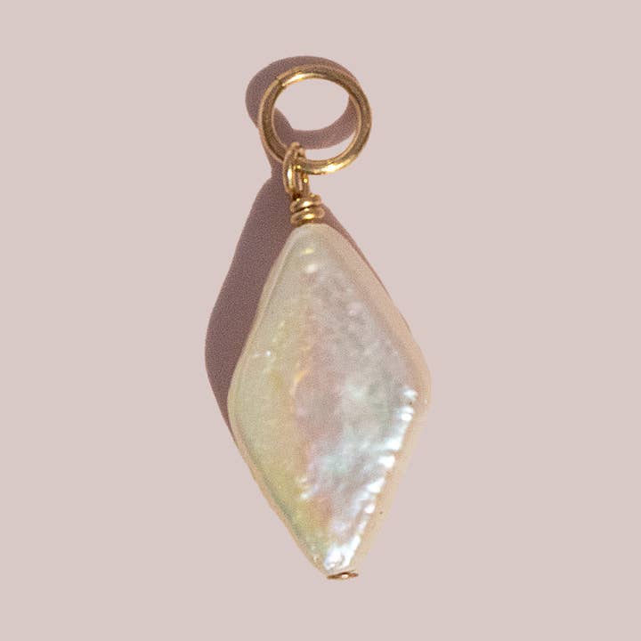 Charme de Perle Vela • Ajouter pour la vente par NOLIA Jewelry