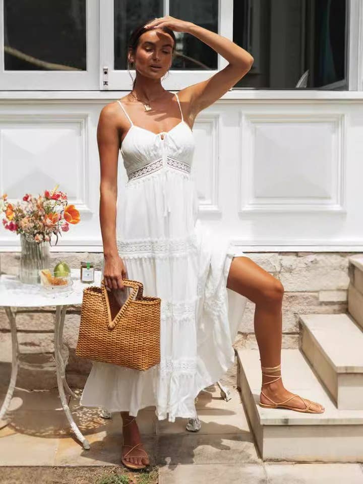 Vit Ny Boho Klänning för Kvinnor med Spetsdetaljer och Stor Slitskjol för wholesale på Faire3