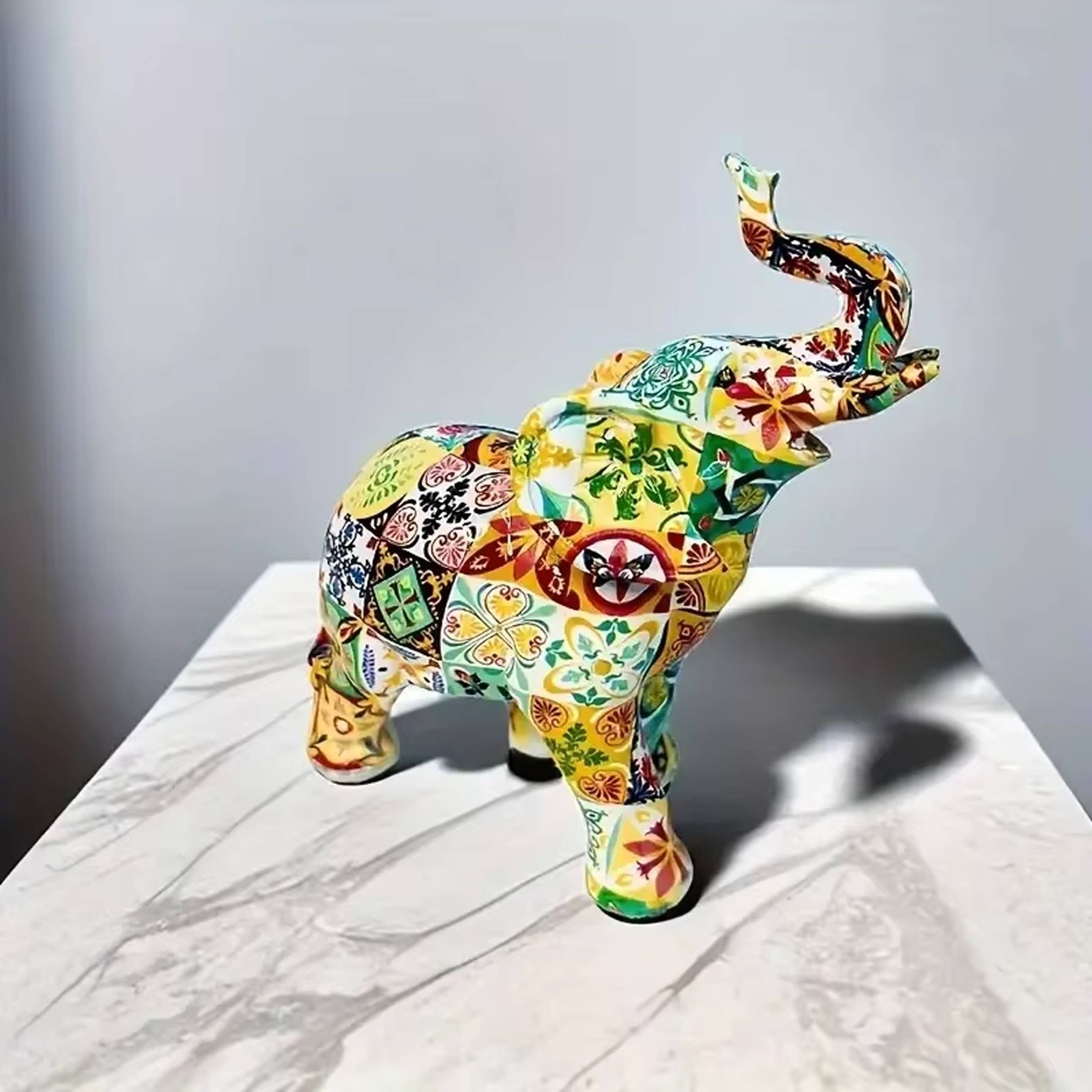La Bella Monte - Wholesale Sculpture - Colorful Elephant Art Sculpture For Holiday Décor - Assorted3