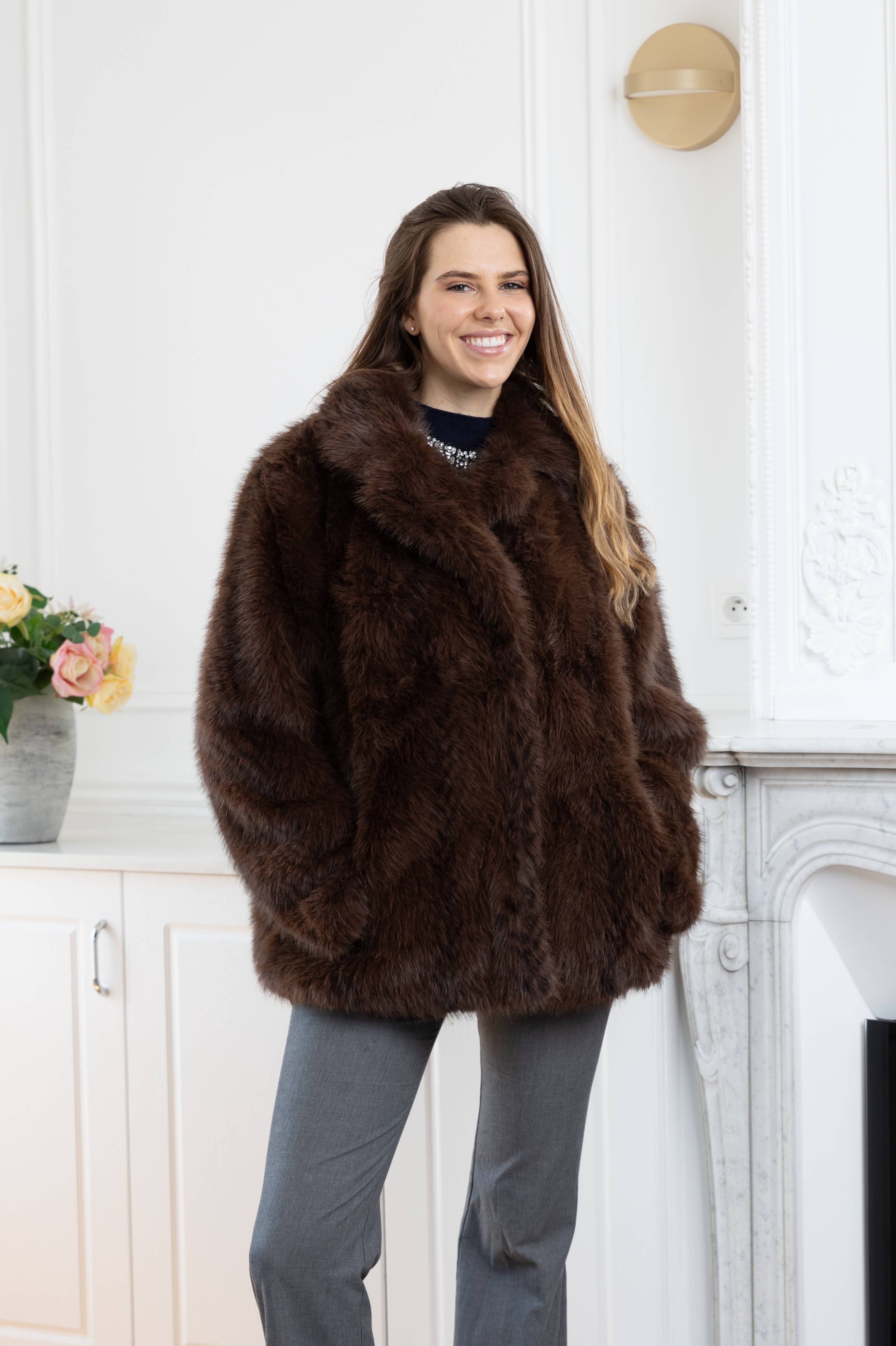 LINETA - Venta al por mayor Abrigos de piel/piel sintética - Mujer - Abrigo bicolor de piel sintética F-12