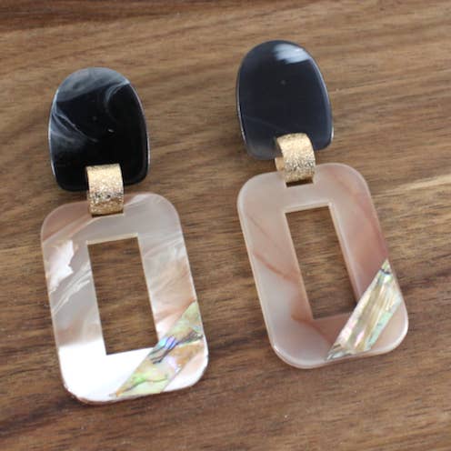 Pretty Persuasions - Wholesale Dangle Earrings - E23245 Rectangle Acrylic Earrings0