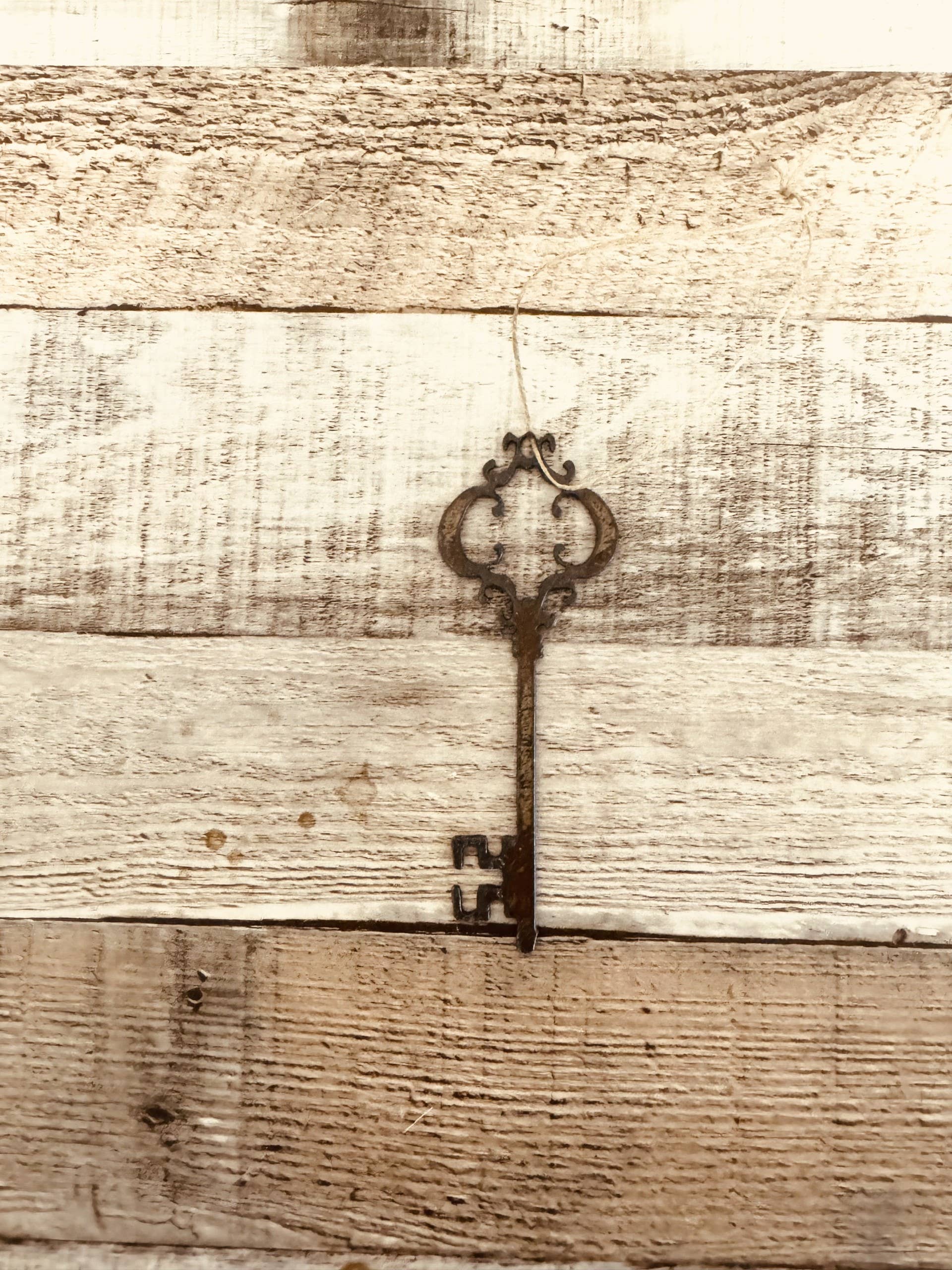 Universal Ironworks USA - Wholesale Ornament - Key Vintage Inspired Rusty Metal Key Made In USA Ornament