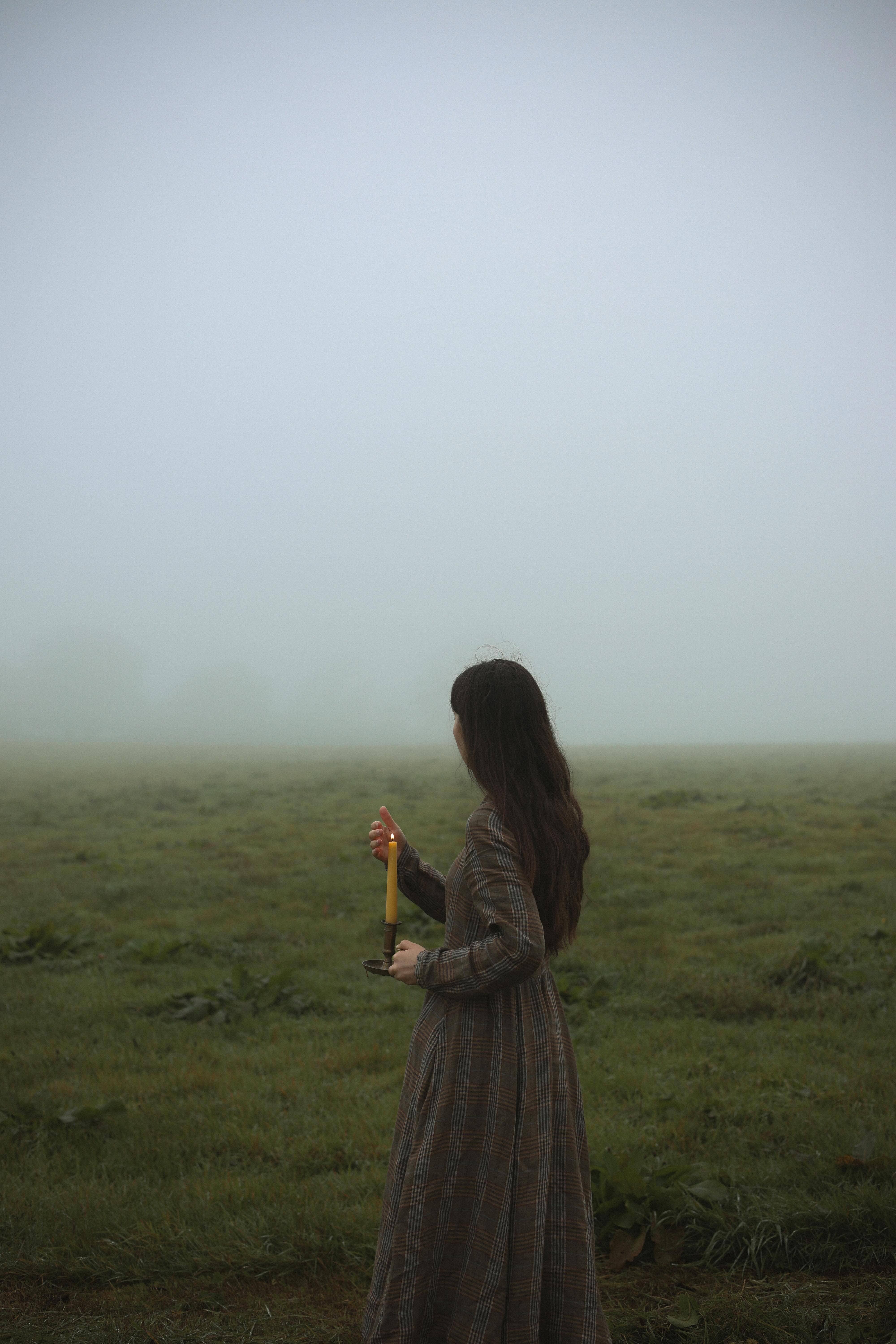 Folklore Artisan Beeswax & Home Fragrance - Wholesale Tapered Candle/Candlestick - Hand-Dipped Beeswax Tapers, Milk White (8" Pair)2