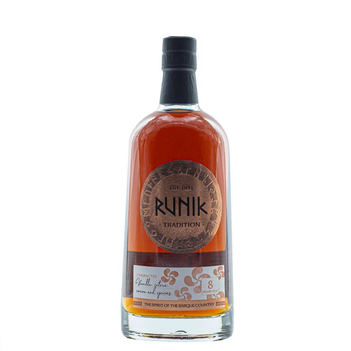 Destilerías Acha - Wholesale Rum - Ron Runik1