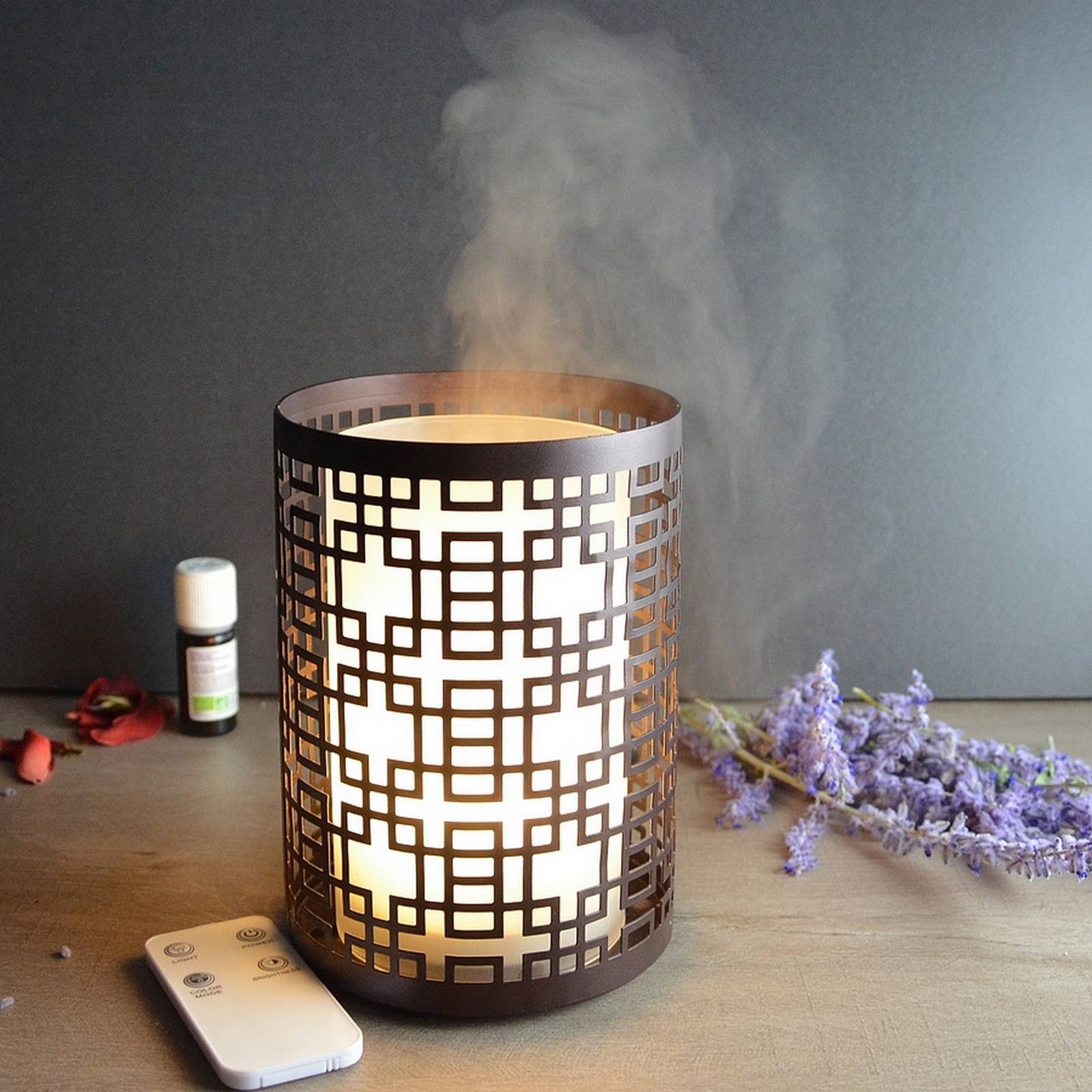 Zen'Arôme – Engroshandel Elektronisk diffuser – Vela diffuser i glas og metal med lysestageeffekt7