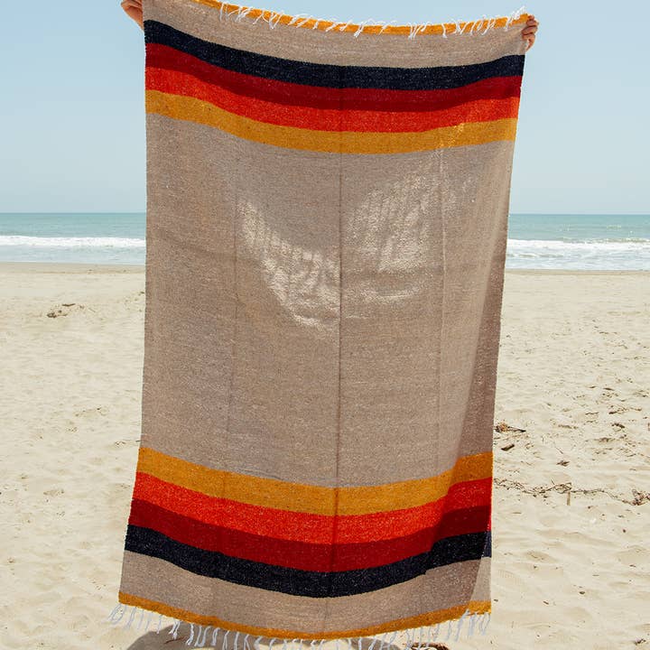 Sundream - Wholesale Throw Blanket - Vintage Desert - SUSTAINABLE RECYCLED THROW BLANKET