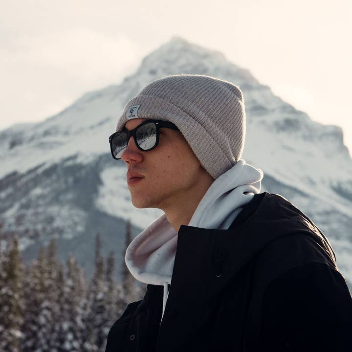 GOWOOD - Wholesale Sunglasses – Unisex - Walnut Wood Sunglasses with Silver Mirrored Polarized Lenses4