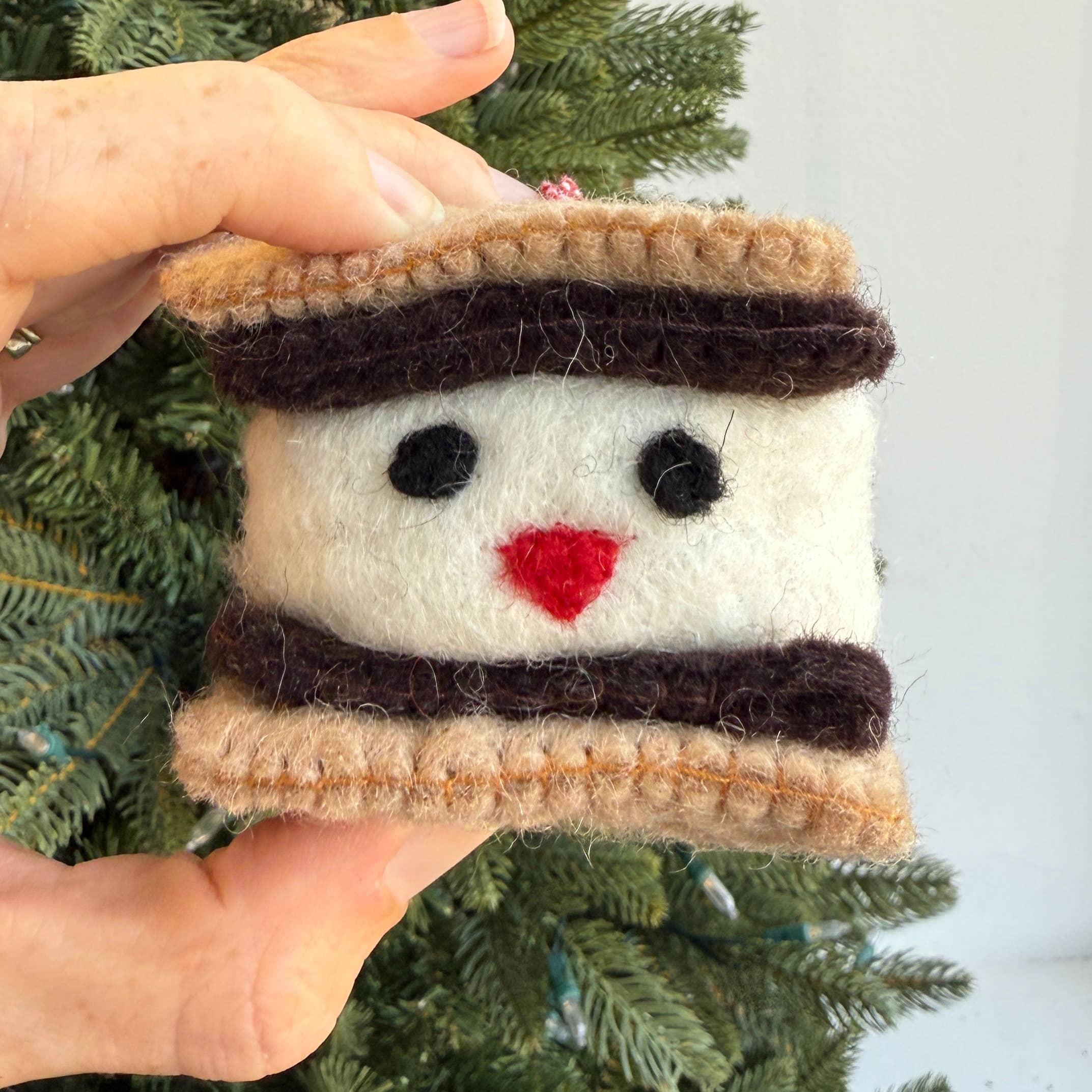 Ornaments 4 Orphans - Wholesale Ornament - Smiling S'more Felt Wool Christmas Ornament5