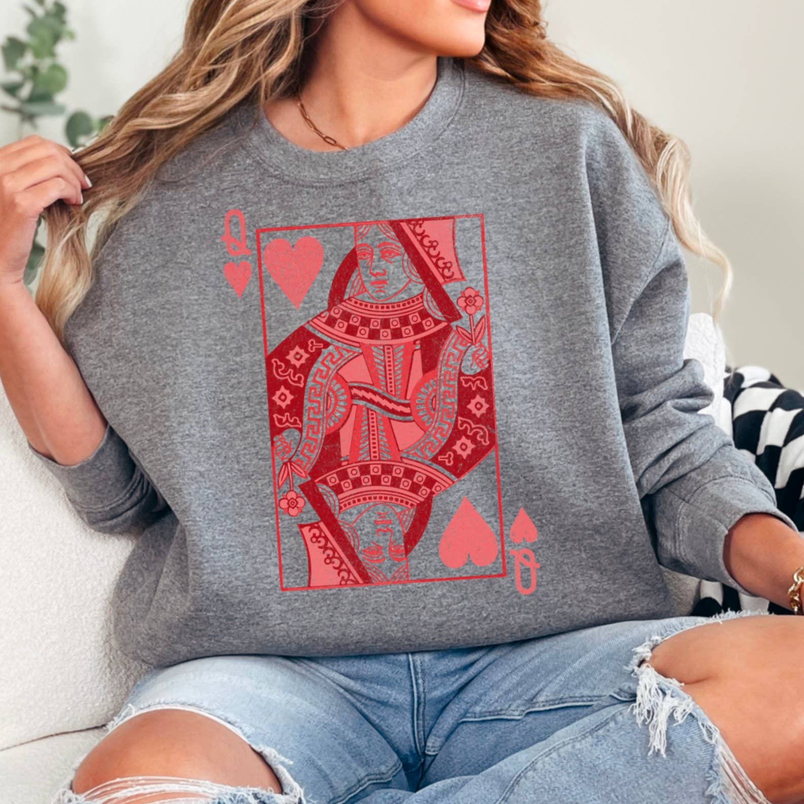 Shoppe SHC - Wholesale Graphic Sweatshirt - Women's - Queen Of Hearts Valentine Graphic Crewneck Sweatshirt5