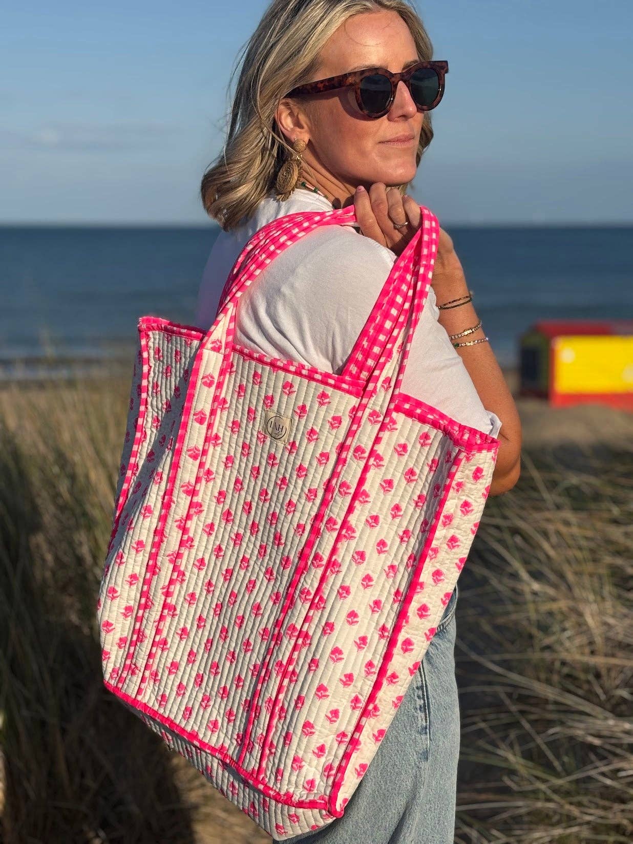 LNH EDIT - Wholesale Tote Bag - Women's - Neema pink and white Tote3