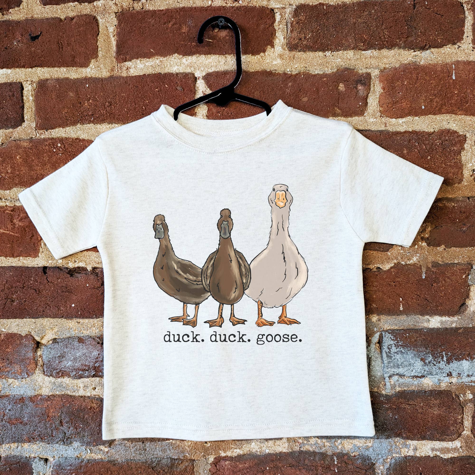 Barefoot Baby - Venta al por mayor Camiseta serigrafiada - Niños - Ropa de Verano para Niños "Duck Duck Goose" de Chico de Campo Occidental3