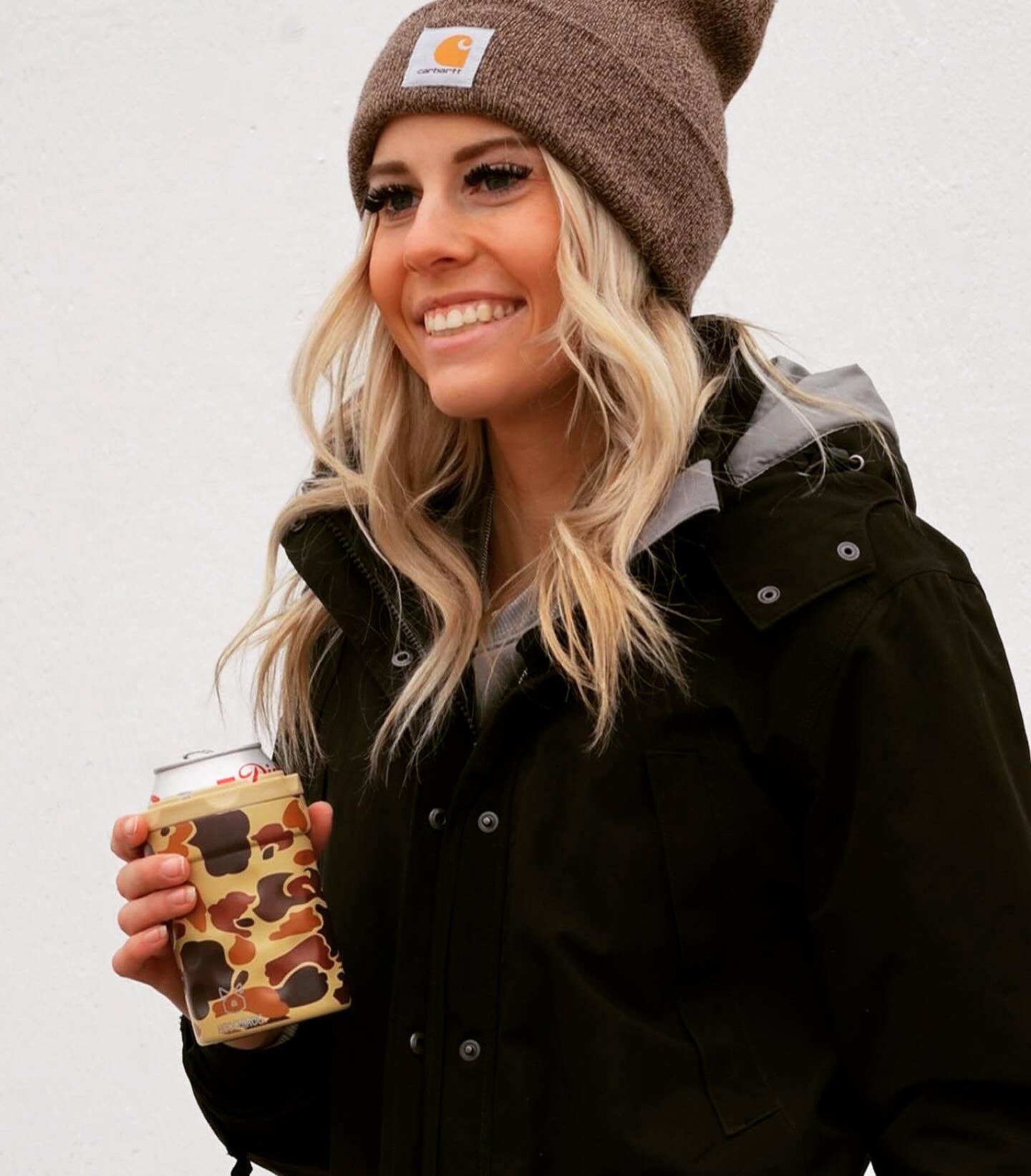 Hooch Hog - Wholesale Drink Huggers & Koozies - The Shorty Can Cooler [Green Camouflage]2