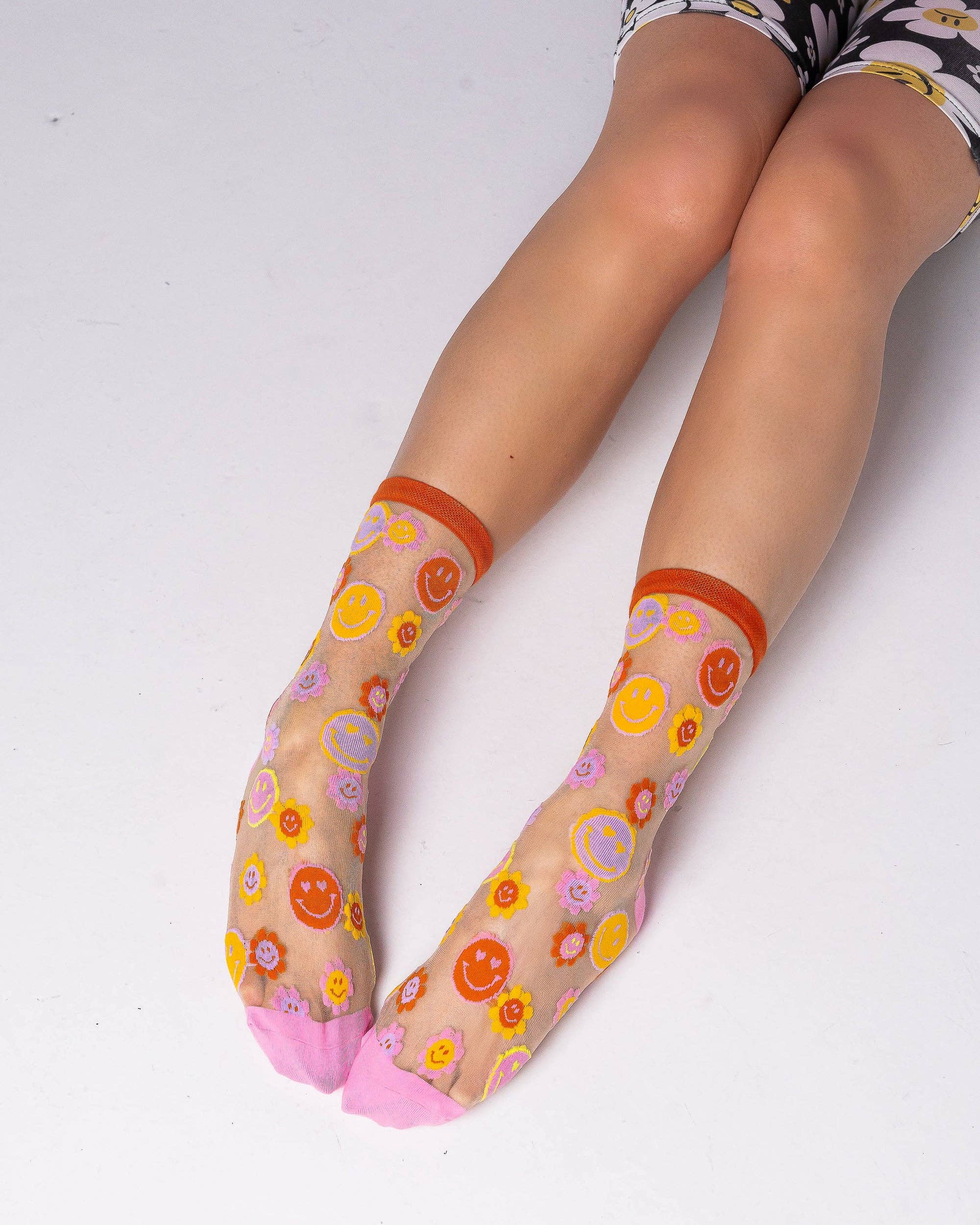 Sock Candy - Wholesale Socks - Women's - Smiley Face Daisy Sheer Crew Sock6