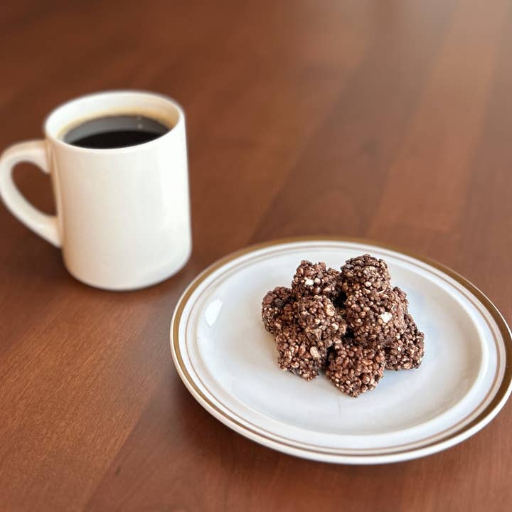 Paktli Foods - Wholesale Chocolate Covered Sweets - NEW Extra Dark Chocolate Alegria Bites+ Cranberries/Cashews11