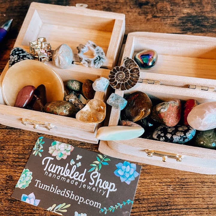 Tumbledshop - Vente Pierre et cristal de spiritualité - Confettis en cristal avec diverses pièces de protection curative0