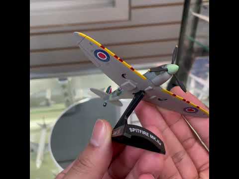 Daron Worldwide Trading - Wholesale Decorative Tabletop Object - POSTAGE STAMP RAAF SPITFIRE 1/938