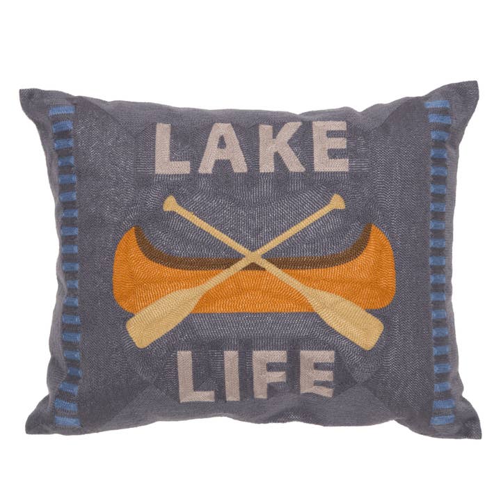 Coussin au point de chaînette Lake Life pour la vente par Carstens, Inc.