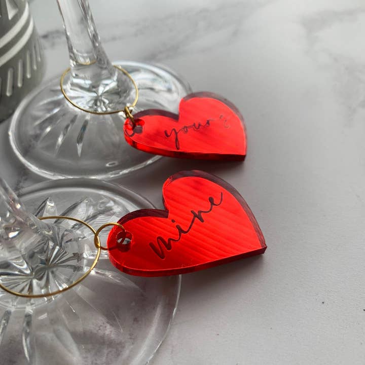 Parkin & Lewis - Wholesale Wine Charm - Valentines Day Melting Heart Wine Glass Charm7