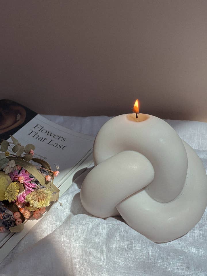 Decorative Knot Candle for wholesale by Interlude Candles
