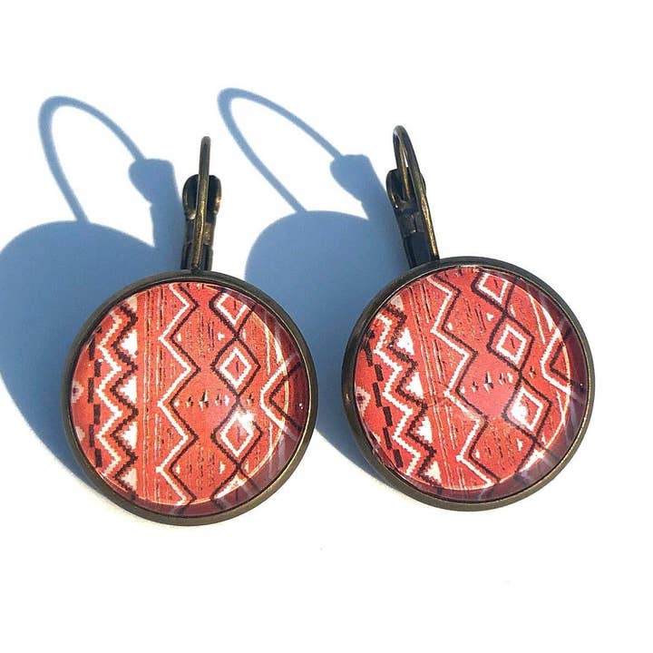 Sello estadounidense de 1986, arte navajo, joyería con sello postal, pendientes con sello postal, pendientes con clip francés con acabado en bronce envejecido para venta al por mayor de Postage Stamp Jewelry