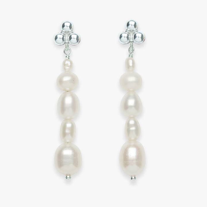 Pearl party stud earring silver for wholesale by Koi Atelier