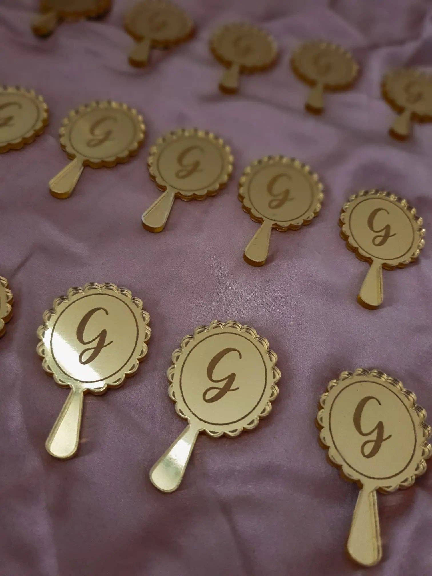 Mirrored gold Mirror favors for wholesale on Faire1