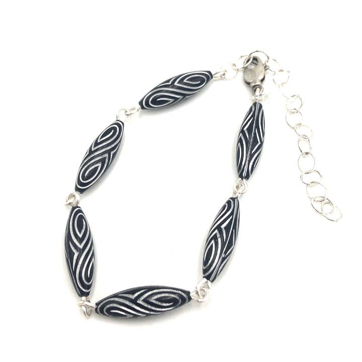 Pulsera Betsy Infinity Vortex para venta al por mayor de Leetie Lovendale