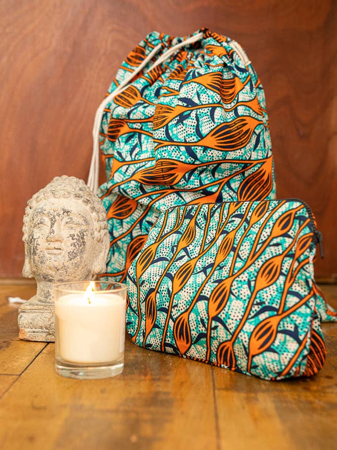 Trousse de voyage - Glacial Waters pour la vente par Mayamiko