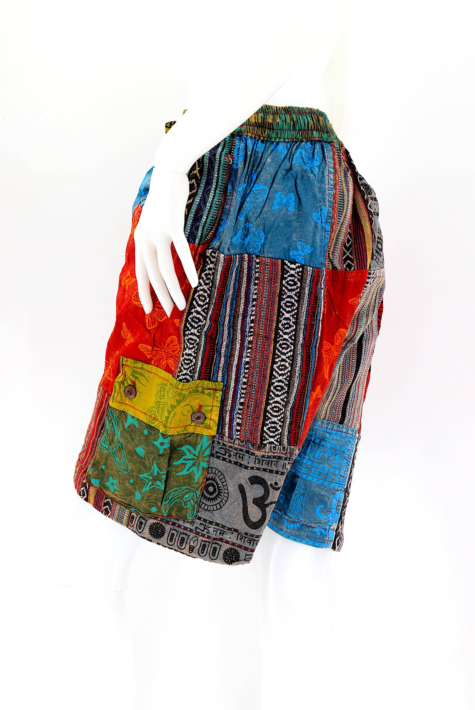 Himalaya Handmade – Großhandel Shorts – Damen – Handgefertigte Gheri-Patchwork-Shorts aus Baumwolle im Boho-Stil9