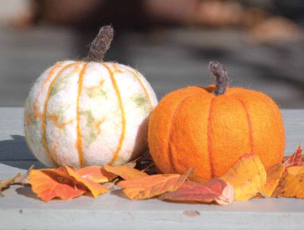 dZi Handmade - Wholesale Decorative Tabletop Object - Fairy Pumpkin, 4.5"dia.4